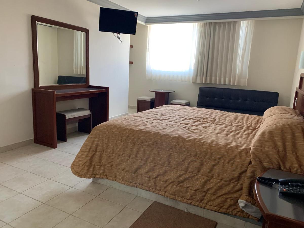 Motel Real Del Sur Moroleon Exteriér fotografie